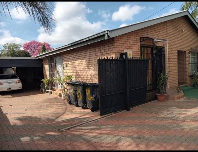 3 BEDROOM HOUSE FOR SALE IN CLAREMONT